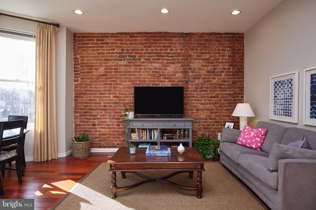 1745 Nw T Street Nw - Photo 1