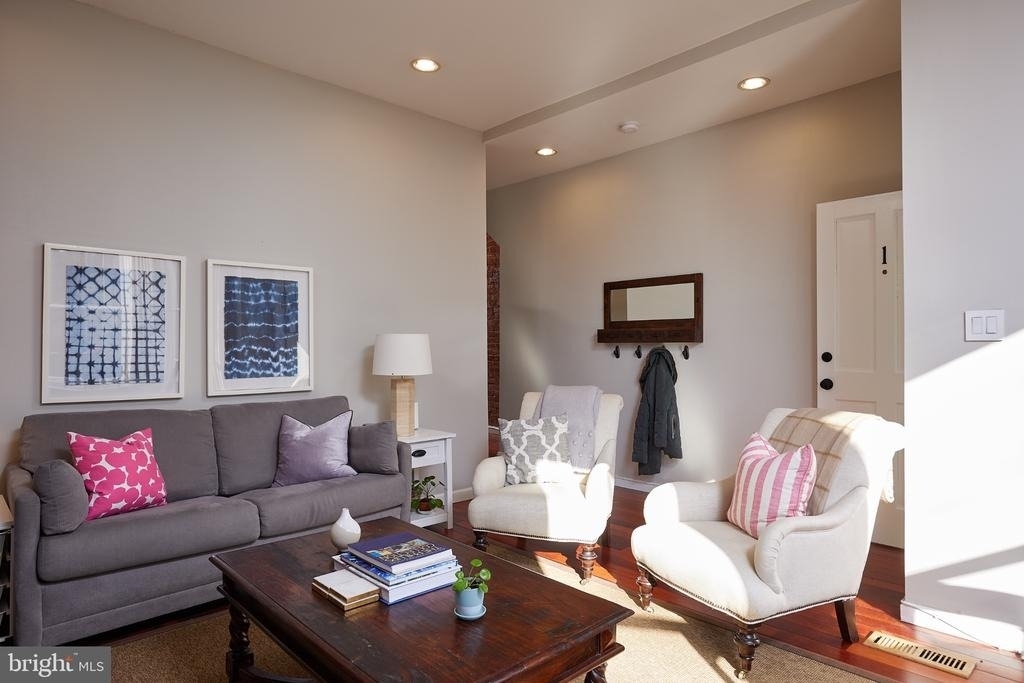 1745 Nw T Street Nw - Photo 3