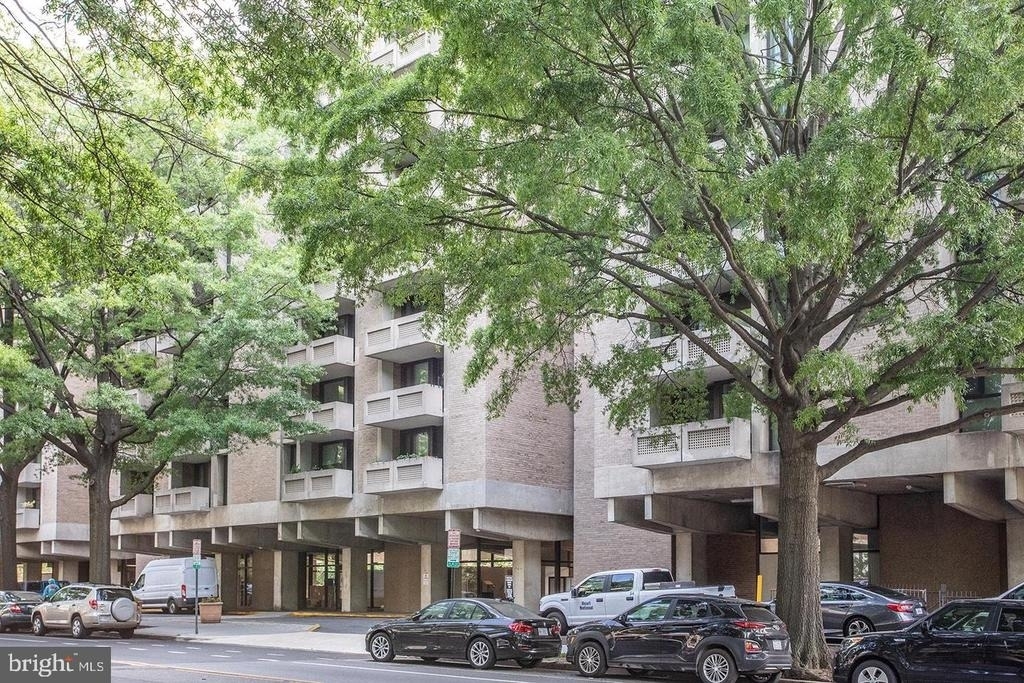 1250 4th Street Sw - Photo 1