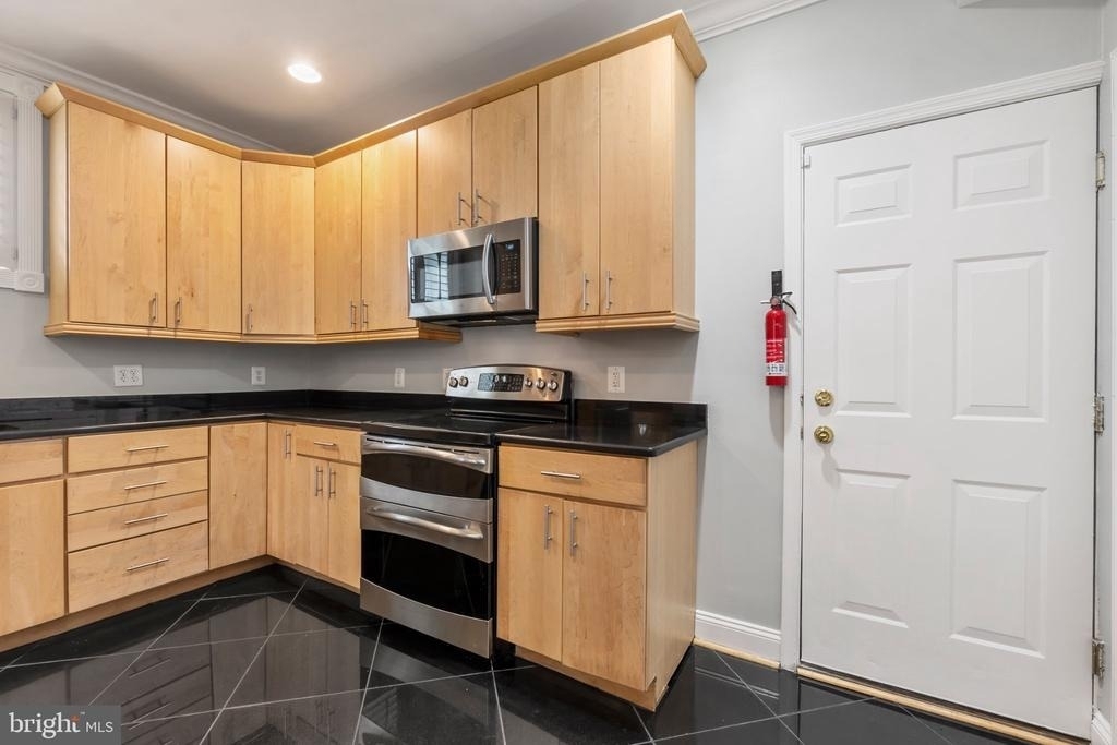 3537 New Hampshire Avenue Nw - Photo 7