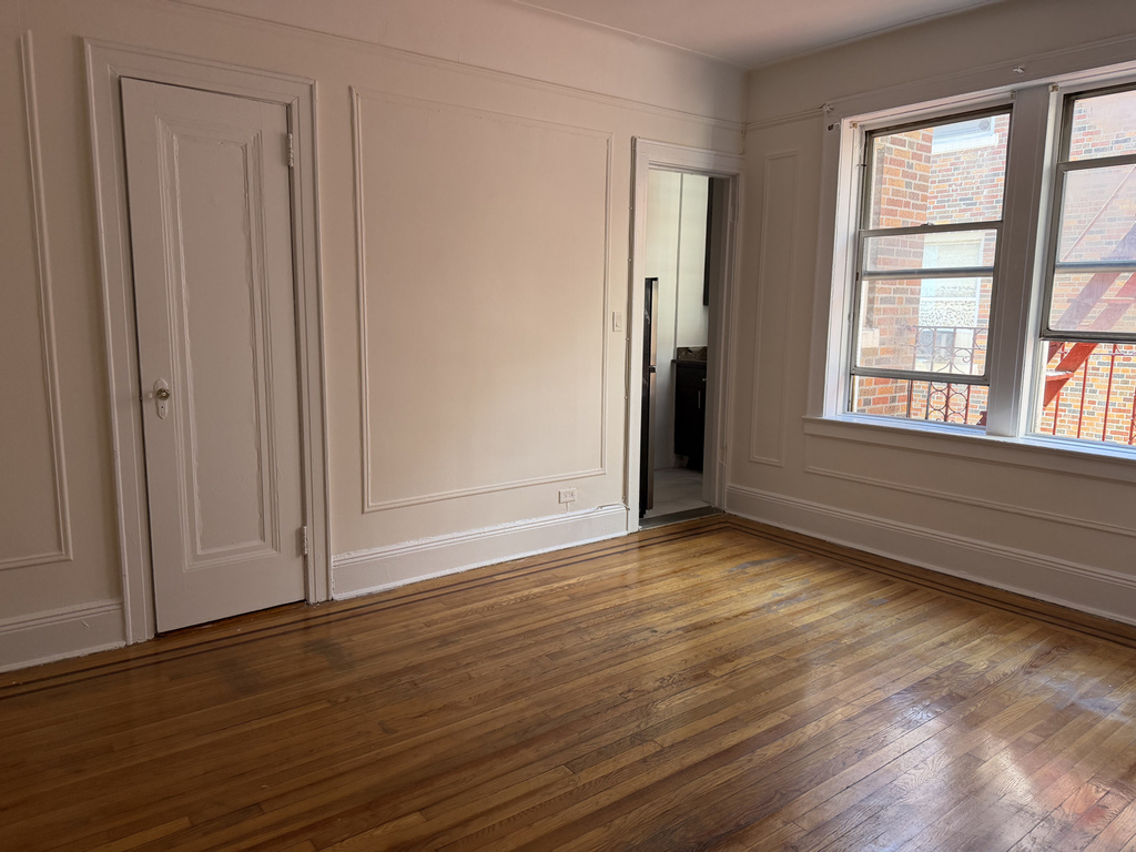 31-15 21st Avenue - Photo 1