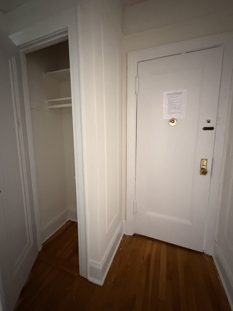 31-15 21st Avenue - Photo 11