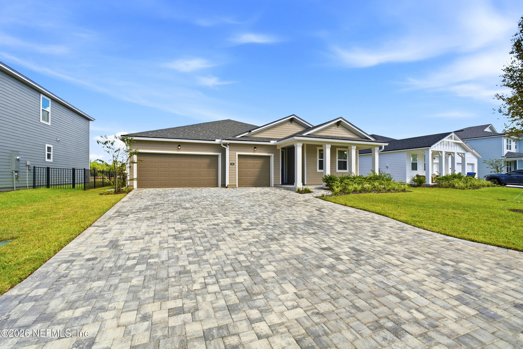 136 Holly Creek Drive - Photo 1
