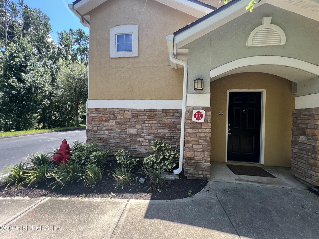 8539 Gate Parkway W - Photo 1