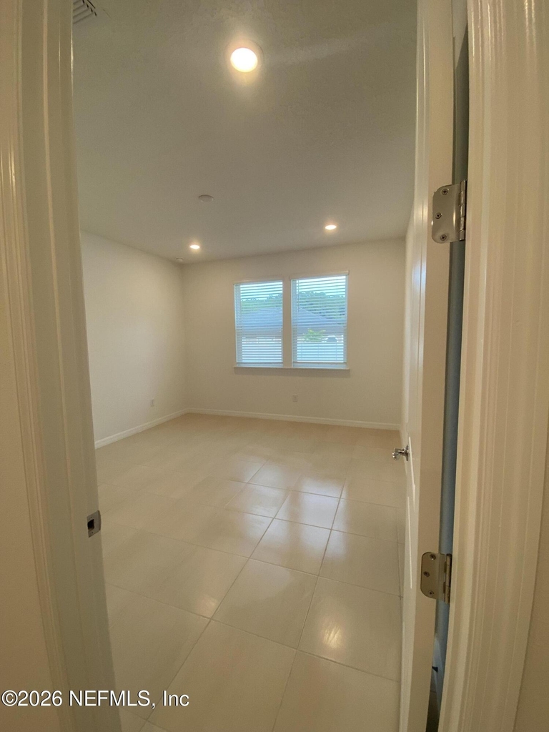 1812 Mickey Way - Photo 3