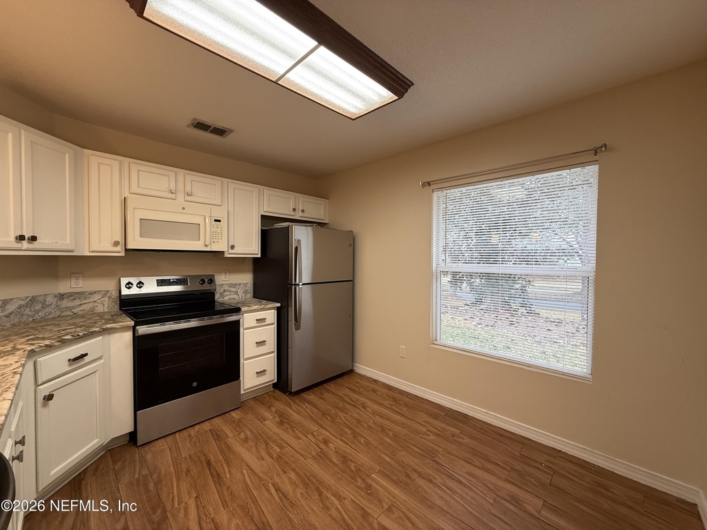 1800 Green Springs Circle - Photo 3