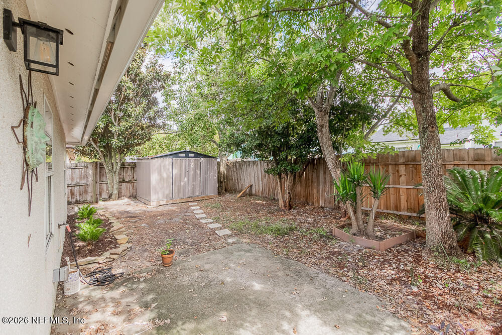 1067 Hibiscus Street - Photo 29