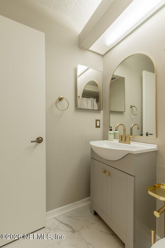 1067 Hibiscus Street - Photo 25
