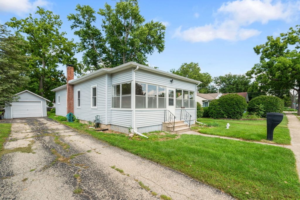 107 E Prairie Street - Photo 11