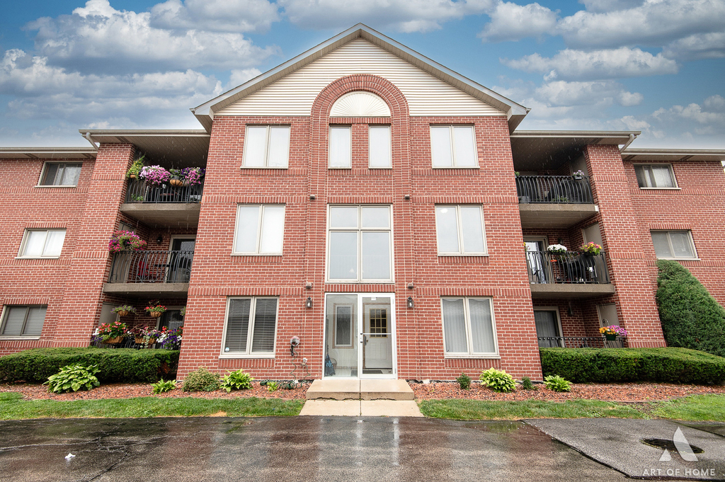 11110 E Cove Circle - Photo 0