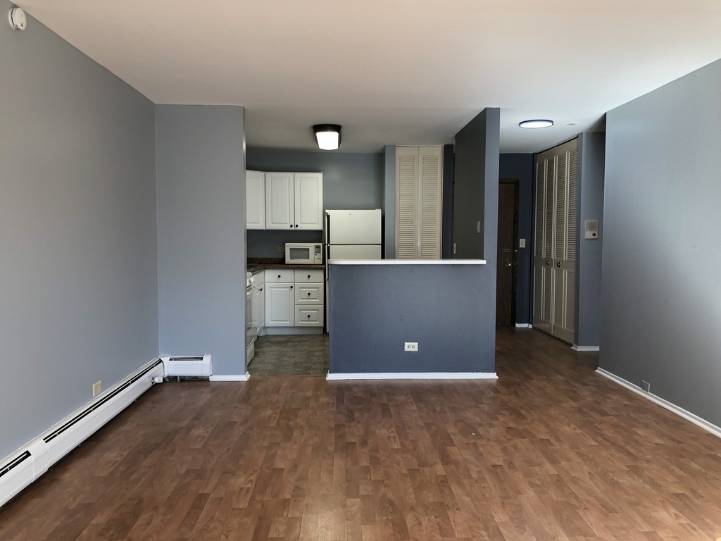 600 Bayside Drive - Photo 1
