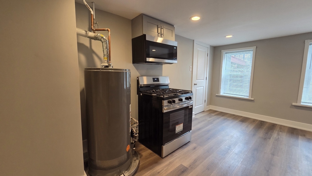 2235 W 21st Place - Photo 8