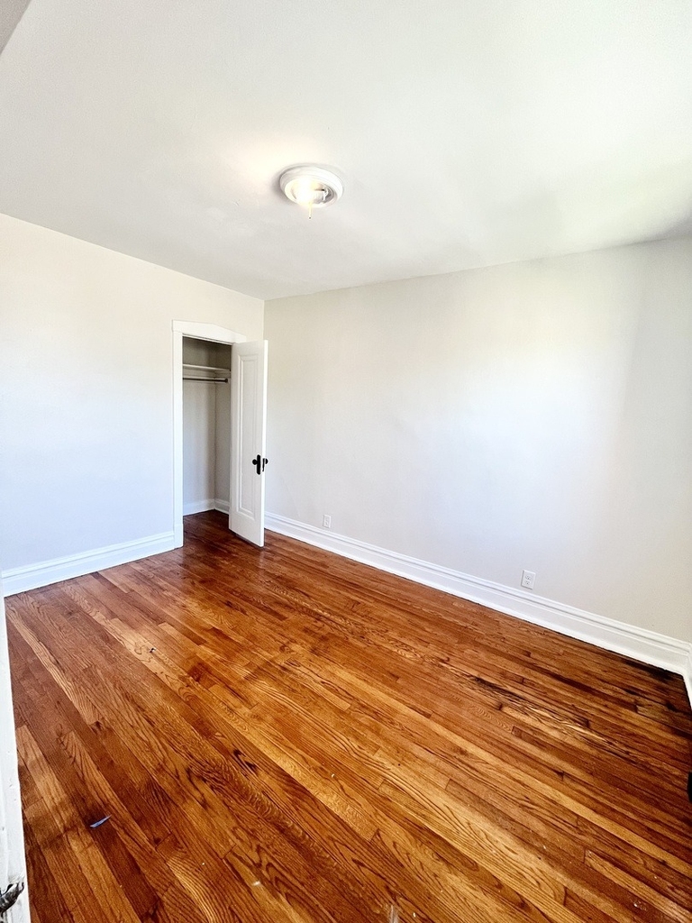 2119 S 51st Avenue - Photo 3