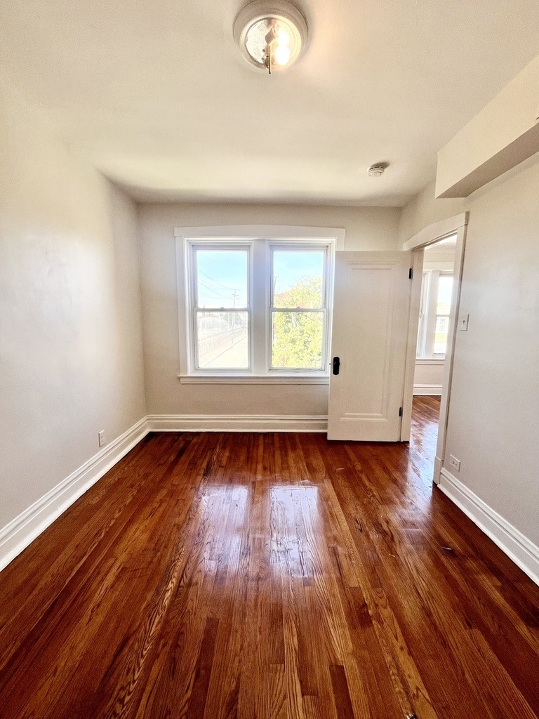 2119 S 51st Avenue - Photo 6