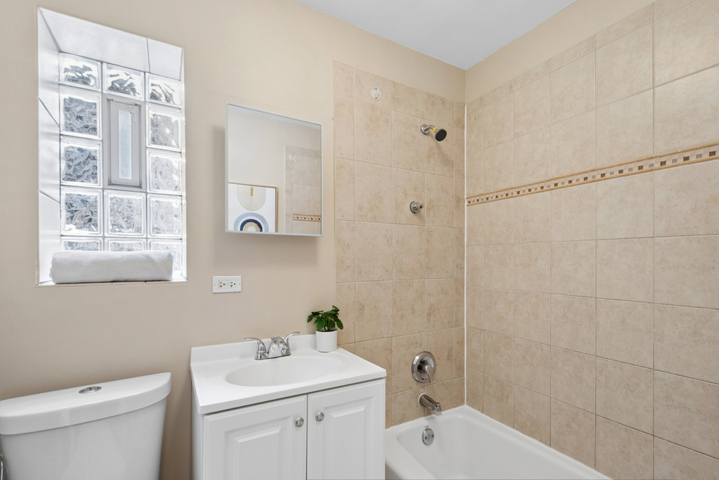 1711 W Estes Avenue - Photo 12