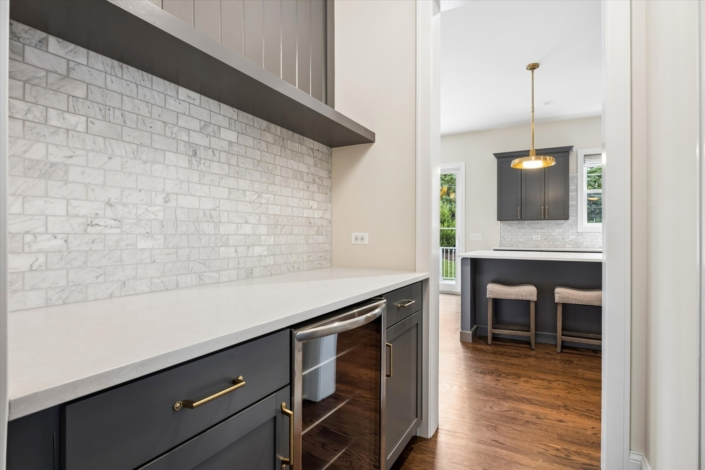 1137 Hickory Drive - Photo 9