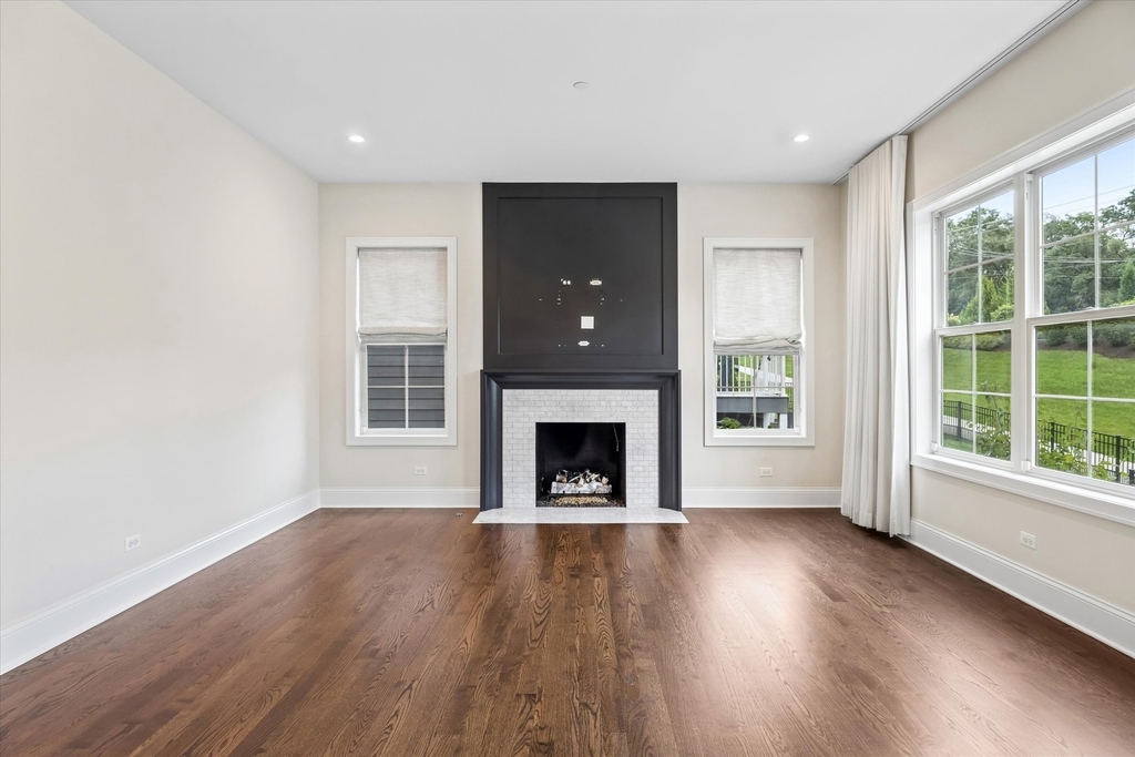1137 Hickory Drive - Photo 4