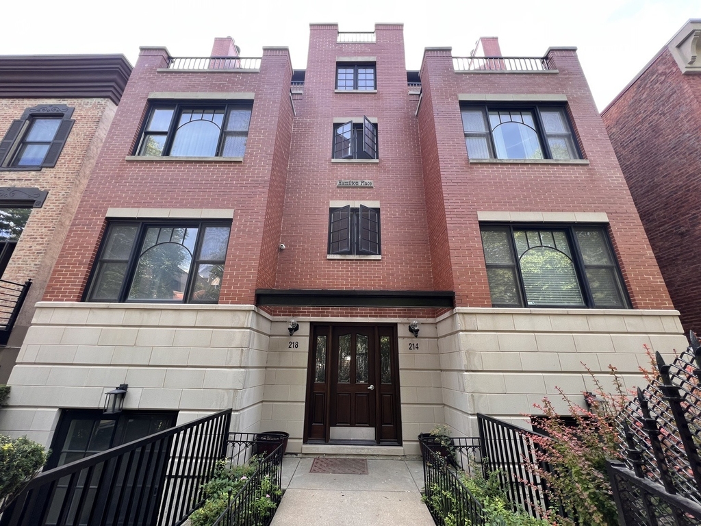 218 S Hamilton Avenue - Photo 2