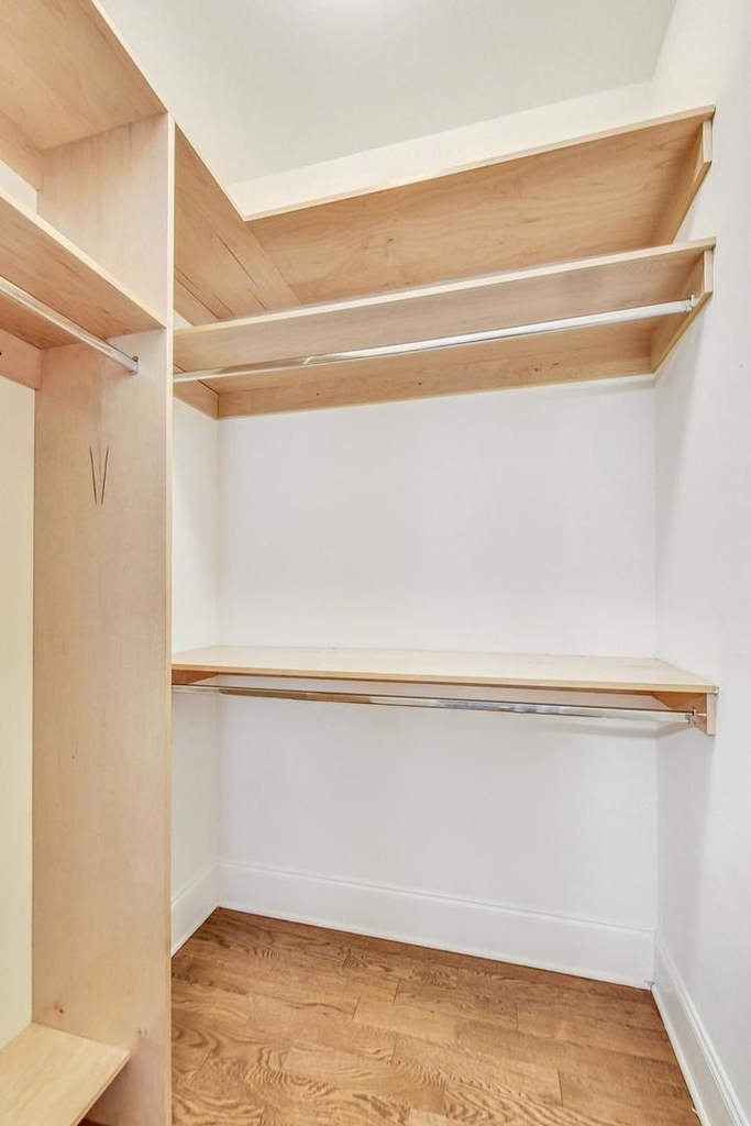 4721 N Malden Street - Photo 18