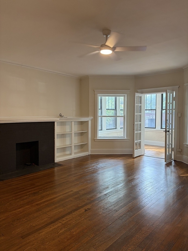 844 W Belle Plaine Avenue - Photo 6