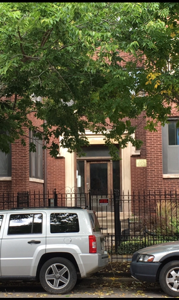 844 W Belle Plaine Avenue - Photo 0