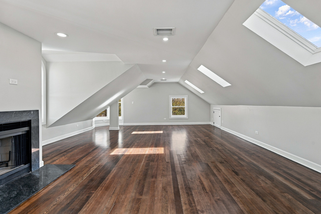 102 S Washington Street - Photo 11