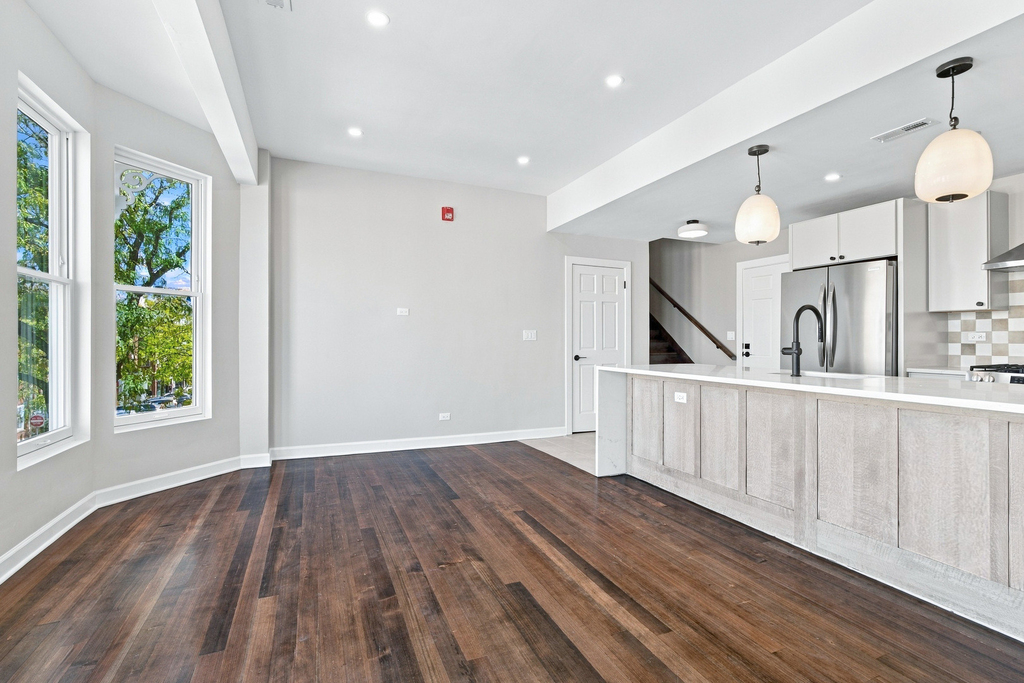 102 S Washington Street - Photo 4