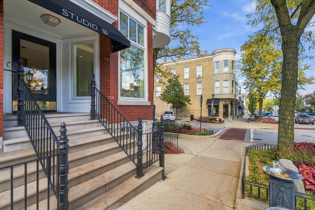 102 S Washington Street - Photo 28