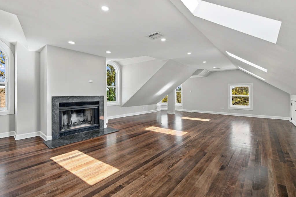 102 S Washington Street - Photo 15