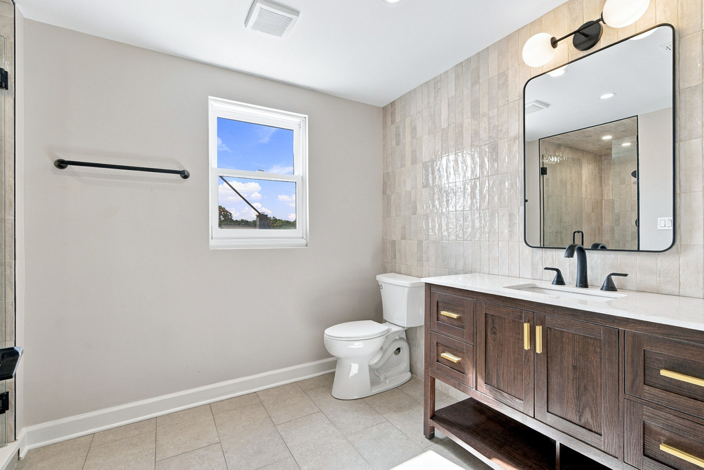 102 S Washington Street - Photo 17