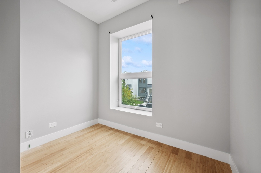 2526 W Lexington Avenue - Photo 12