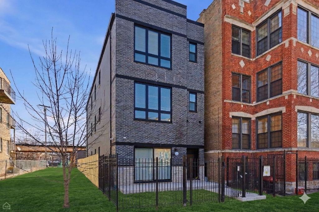 4841 S Prairie Avenue - Photo 25