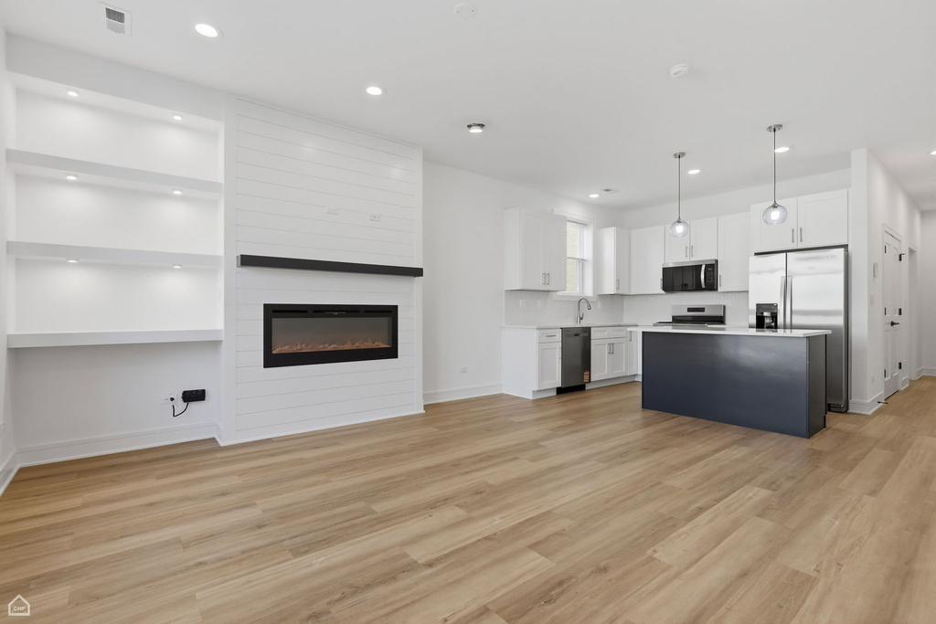4841 S Prairie Avenue - Photo 2