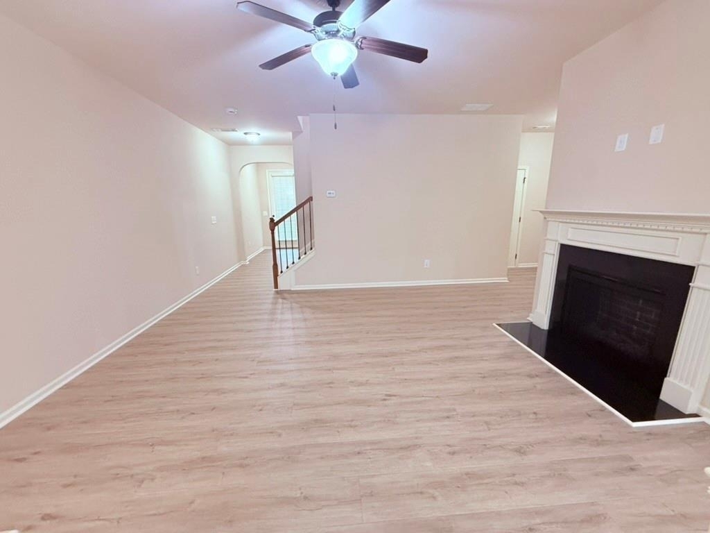 3282 Brockenhurst Drive - Photo 2
