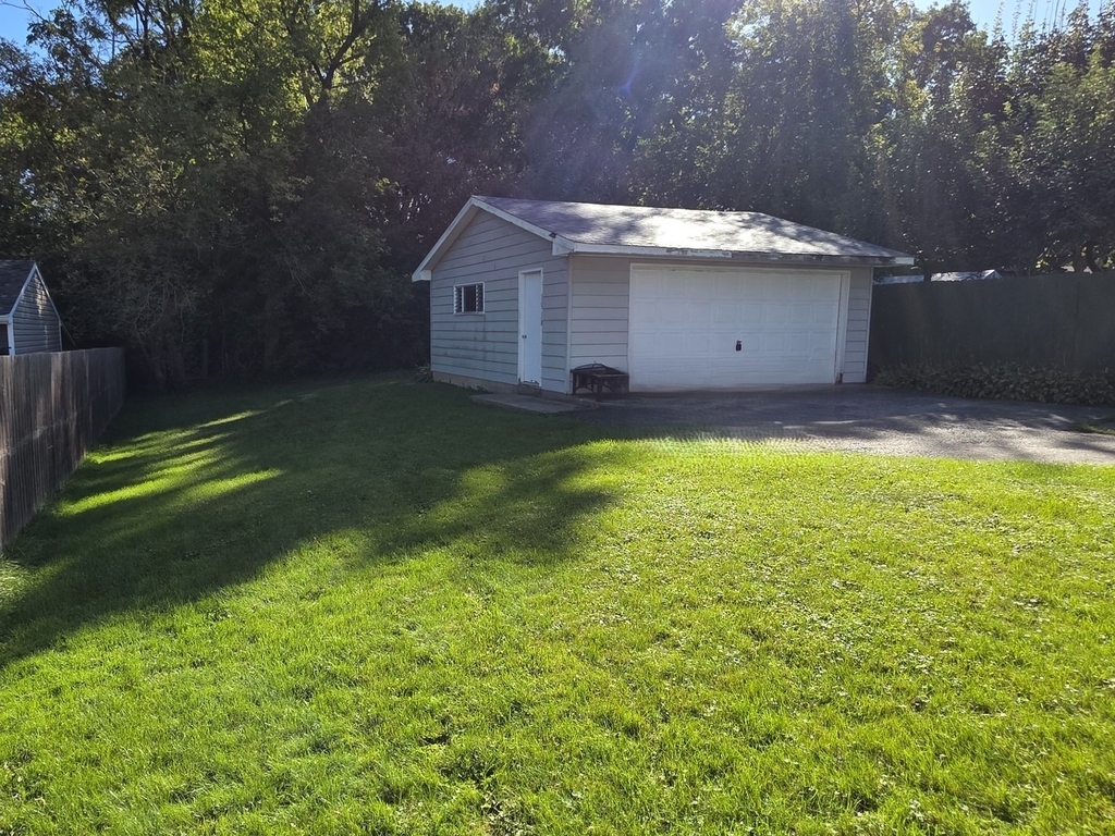 1114 N Oak Terrace - Photo 13