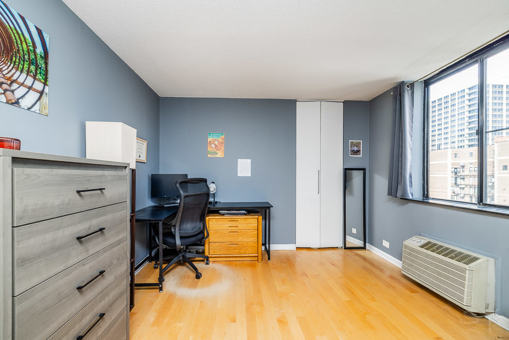 1339 N Dearborn Street - Photo 15