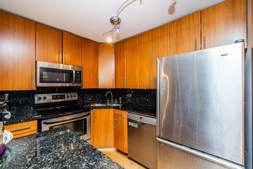 1339 N Dearborn Street - Photo 11