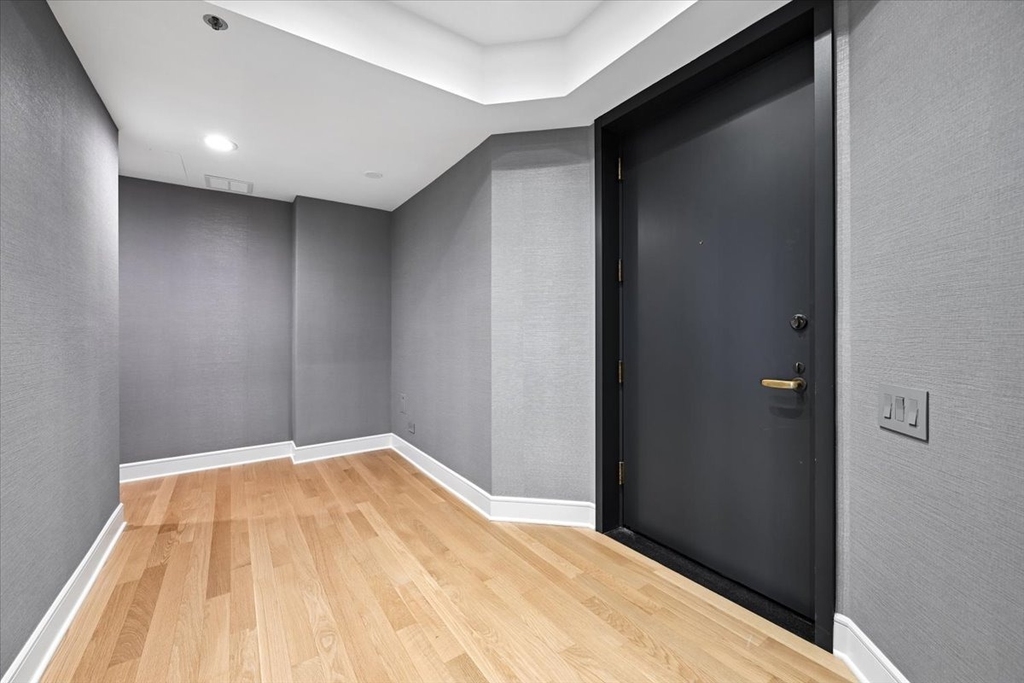 950 N Michigan Avenue - Photo 10