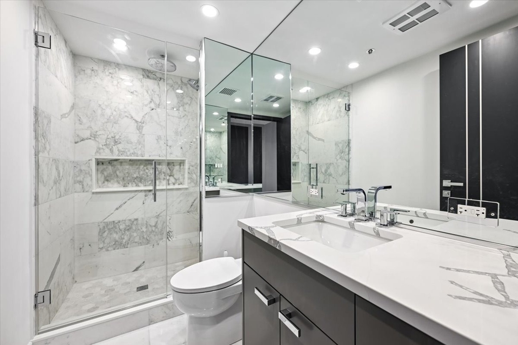 950 N Michigan Avenue - Photo 4