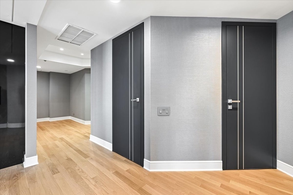 950 N Michigan Avenue - Photo 11