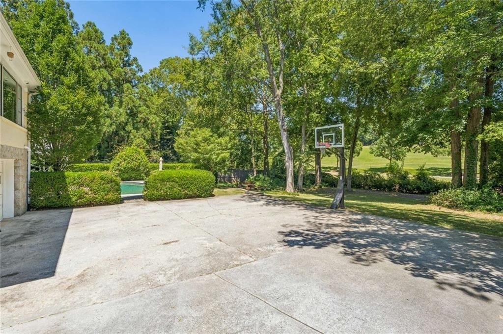 1691 Friar Tuck Road Ne - Photo 33