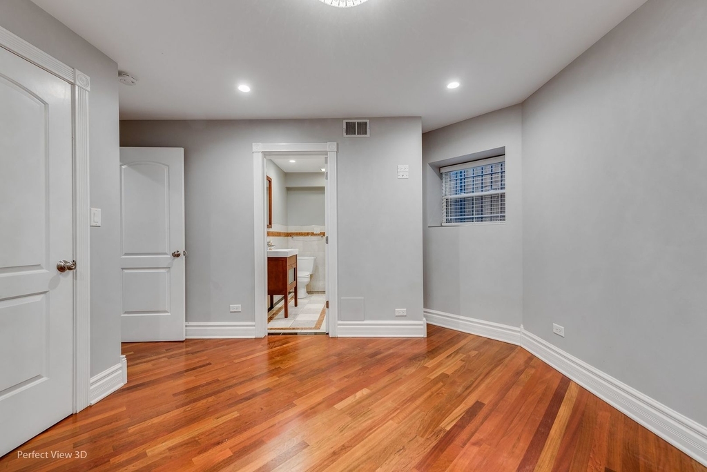 1437 N Washtenaw Avenue - Photo 12