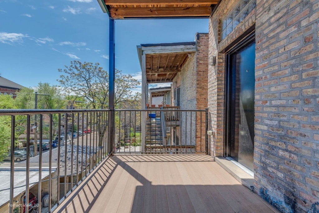 1437 N Washtenaw Avenue - Photo 20
