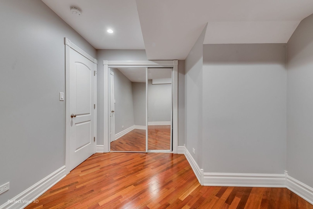 1437 N Washtenaw Avenue - Photo 15