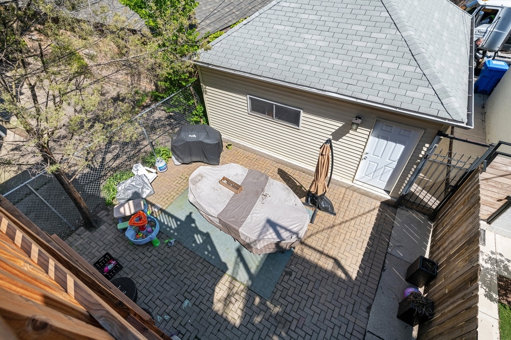 1510 W Addison Street - Photo 19