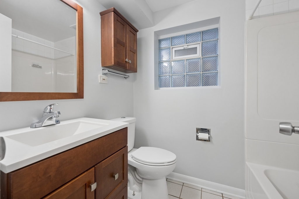 1510 W Addison Street - Photo 16