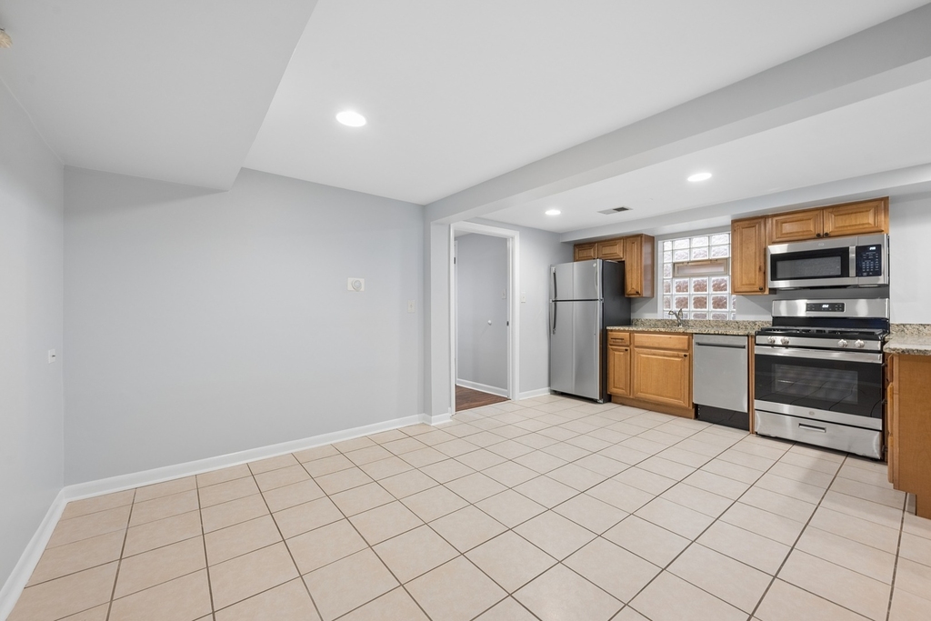 1510 W Addison Street - Photo 11