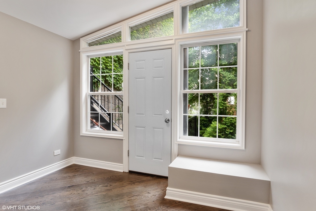 608 W Arlington Place - Photo 9