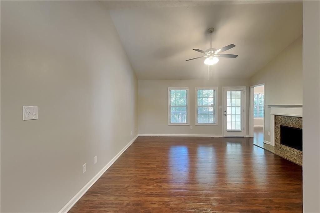 365 Telford Drive - Photo 3
