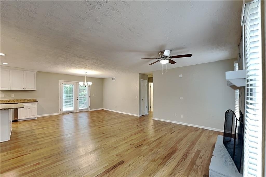 4414 Treeline Way - Photo 2